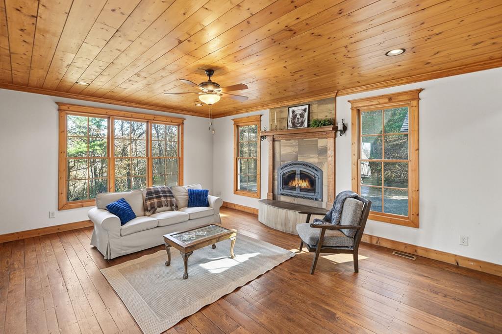 420301 Ellijay Residential