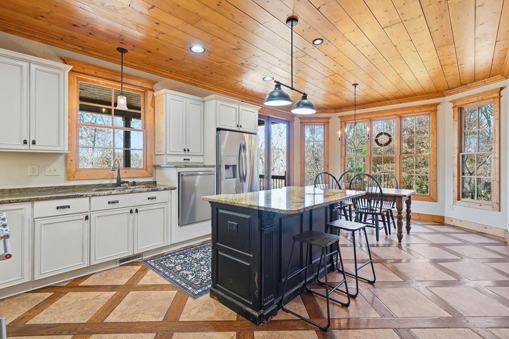 420301 Ellijay Residential