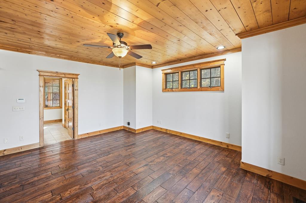 420301 Ellijay Residential