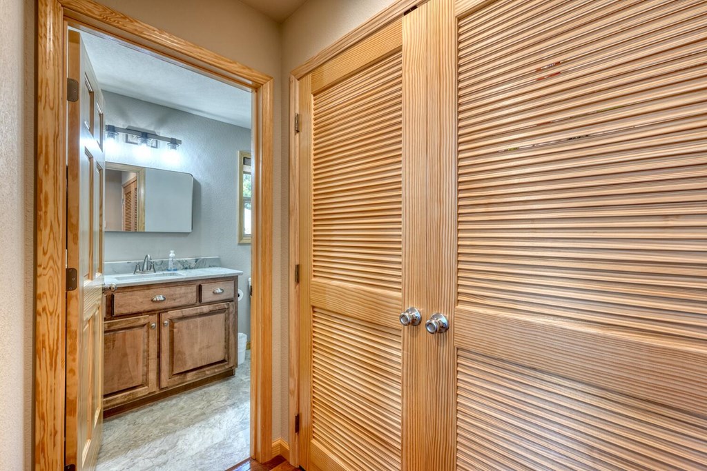 420303 Brasstown Residential