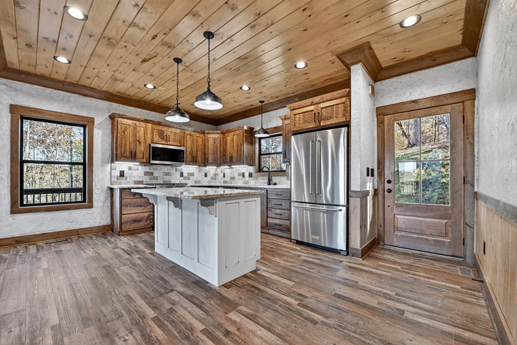 420308 Ellijay Residential