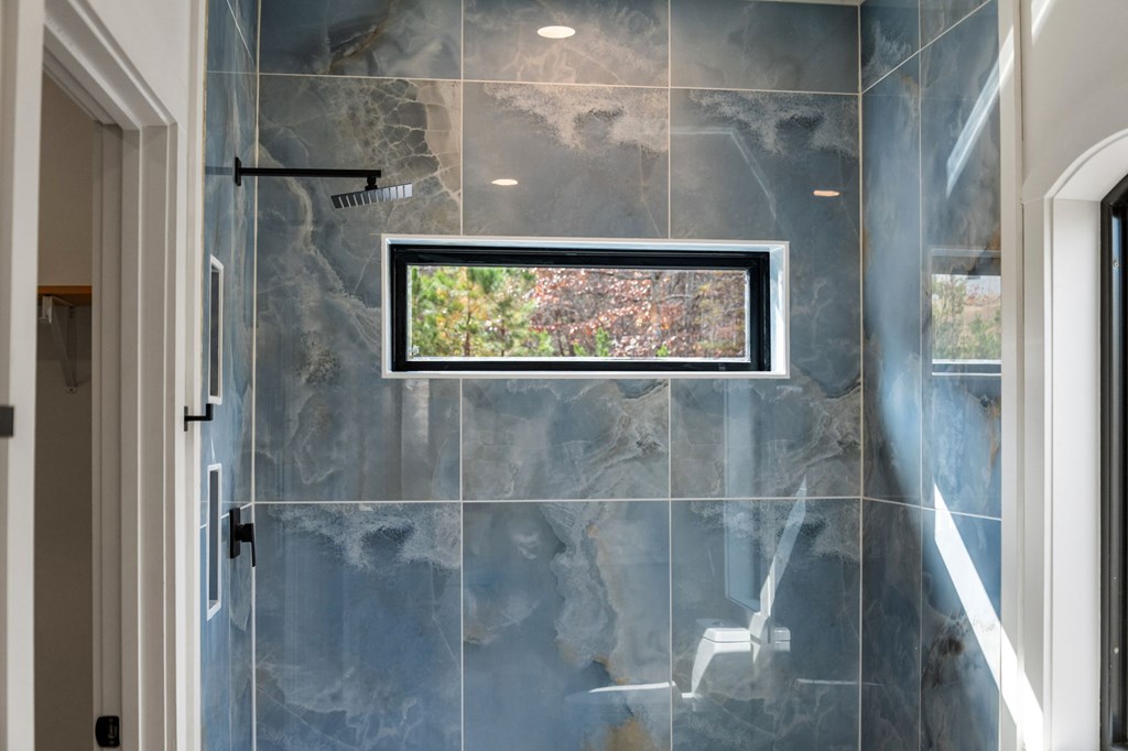 420311 Mineral Bluff Residential