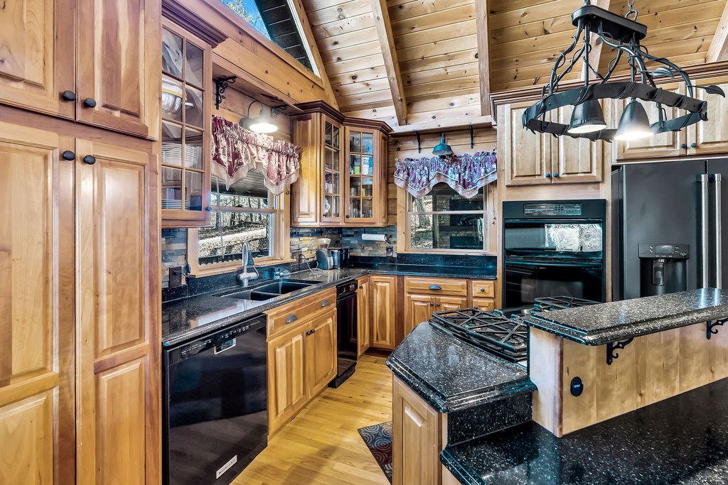 420315 Morganton Residential