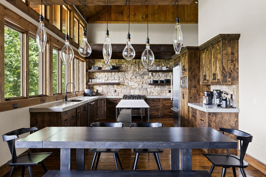 420330 Morganton Residential