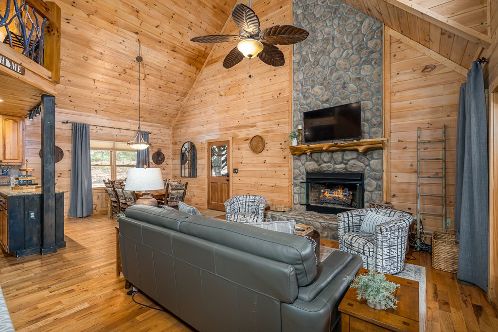 420333 Morganton Residential