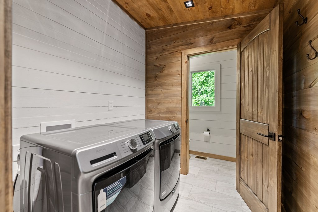 420344 Blue Ridge Residential