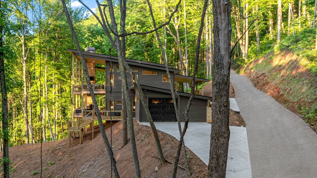 420344 Blue Ridge Residential