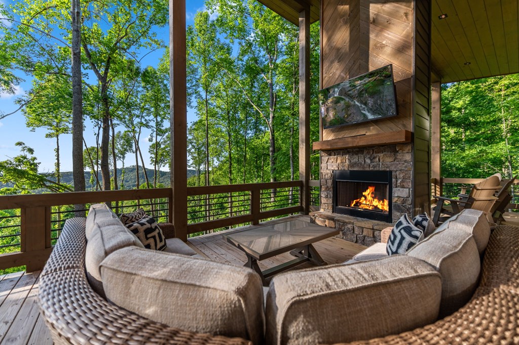 420344 Blue Ridge Residential