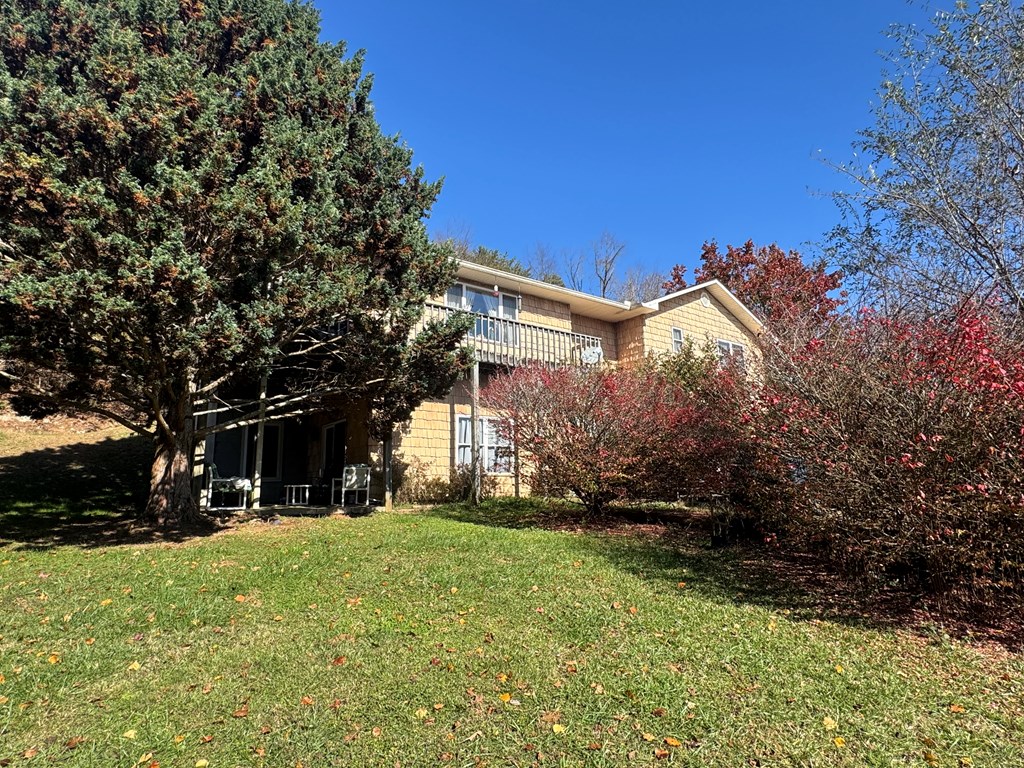 420347 Hayesville Residential