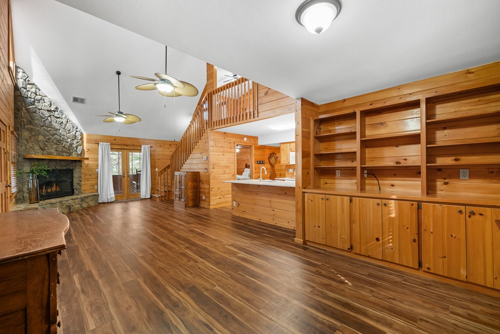 420348 Epworth Residential