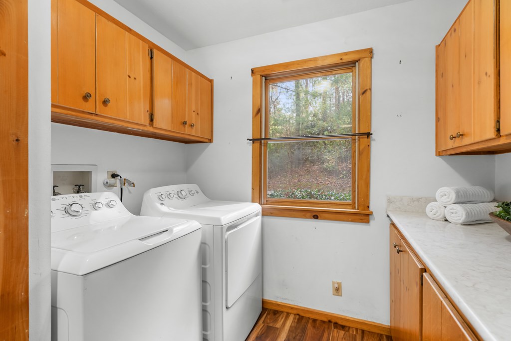 420348 Epworth Residential