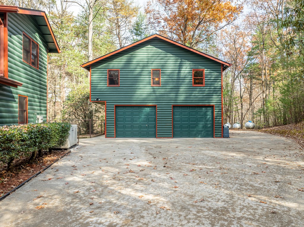 420348 Epworth Residential