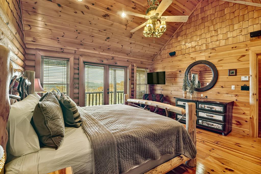 420350 Mineral Bluff Residential