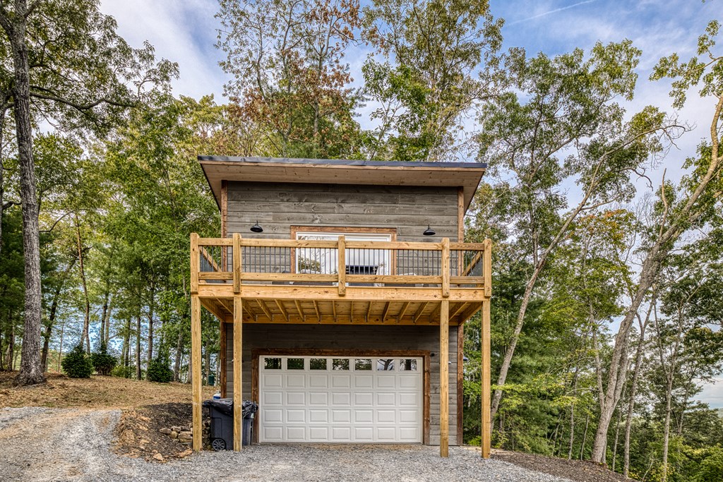 420363 Mineral Bluff Residential