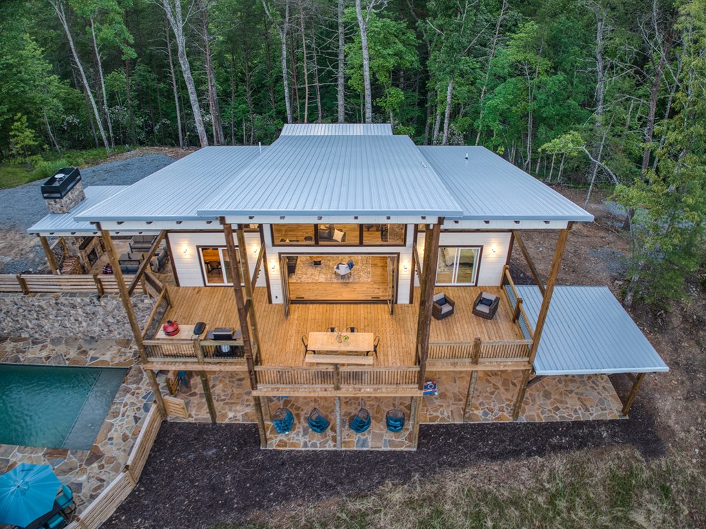 420364 Mineral Bluff Residential