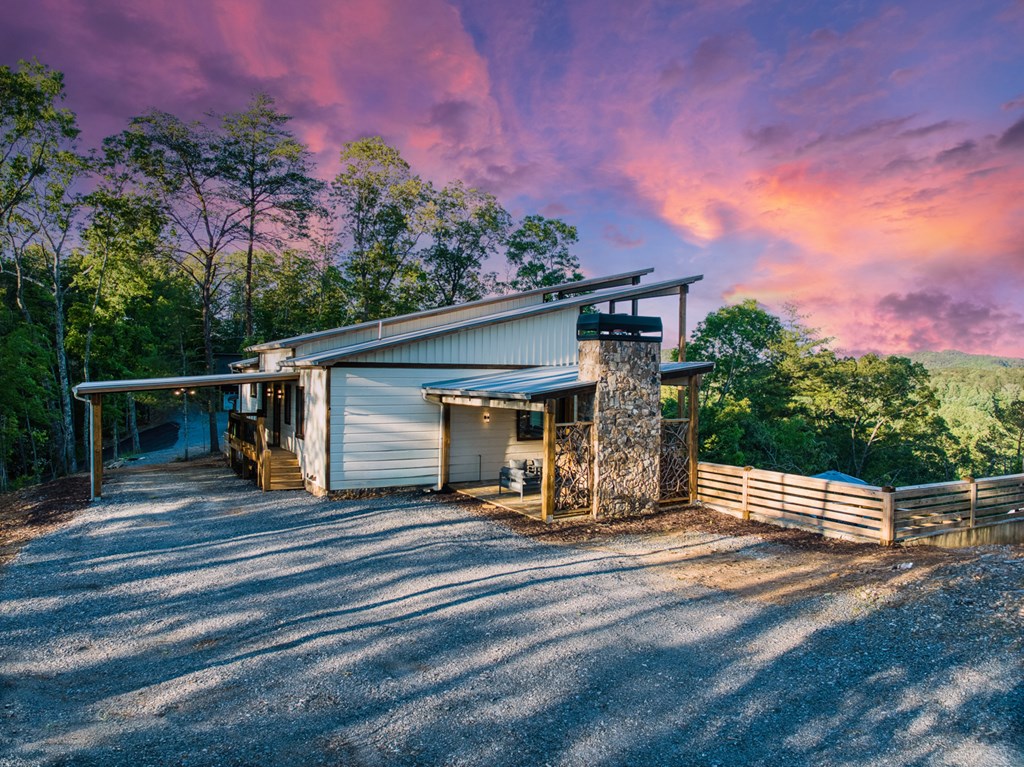 420364 Mineral Bluff Residential