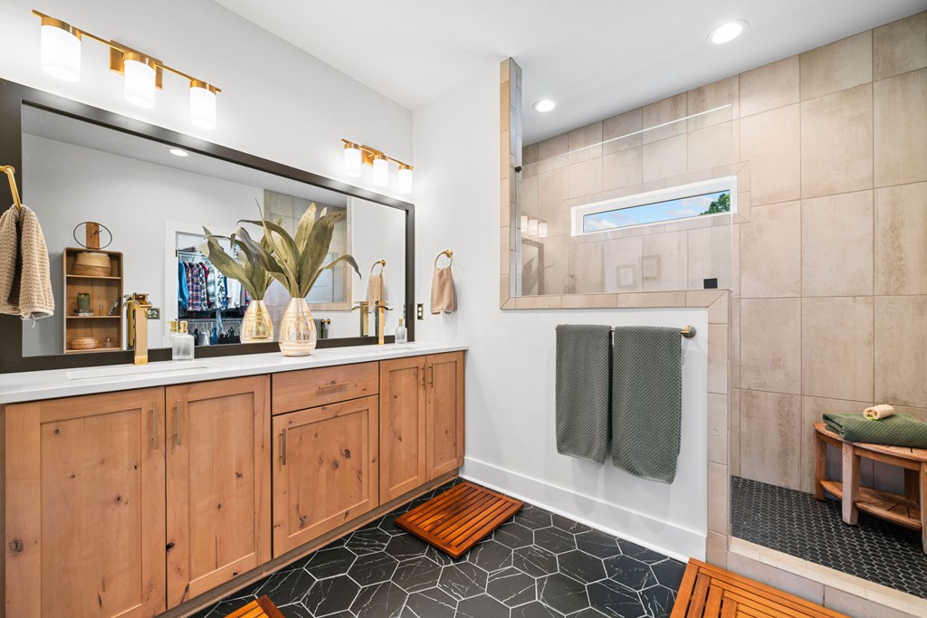 420366 Morganton Residential