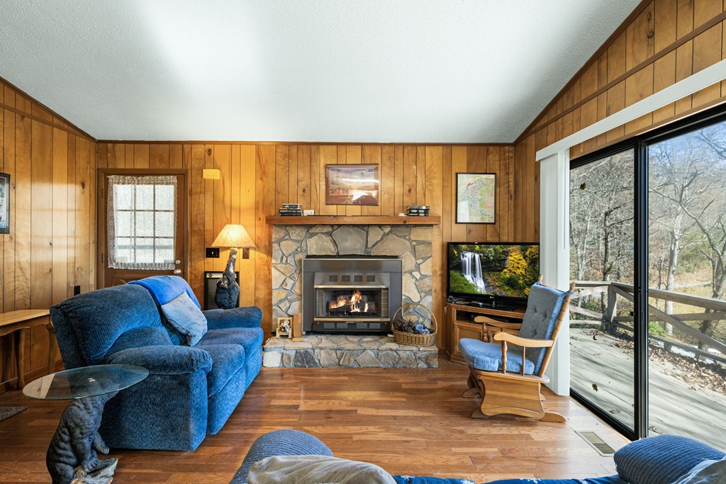 420367 Hiawassee Residential