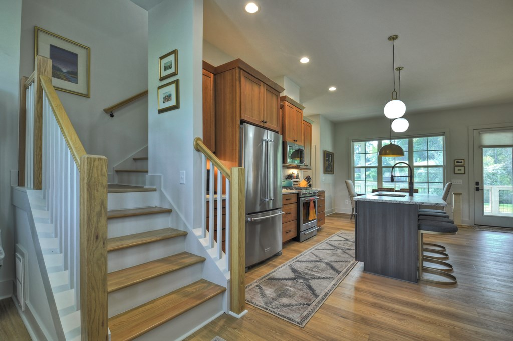 420370 Blue Ridge Residential