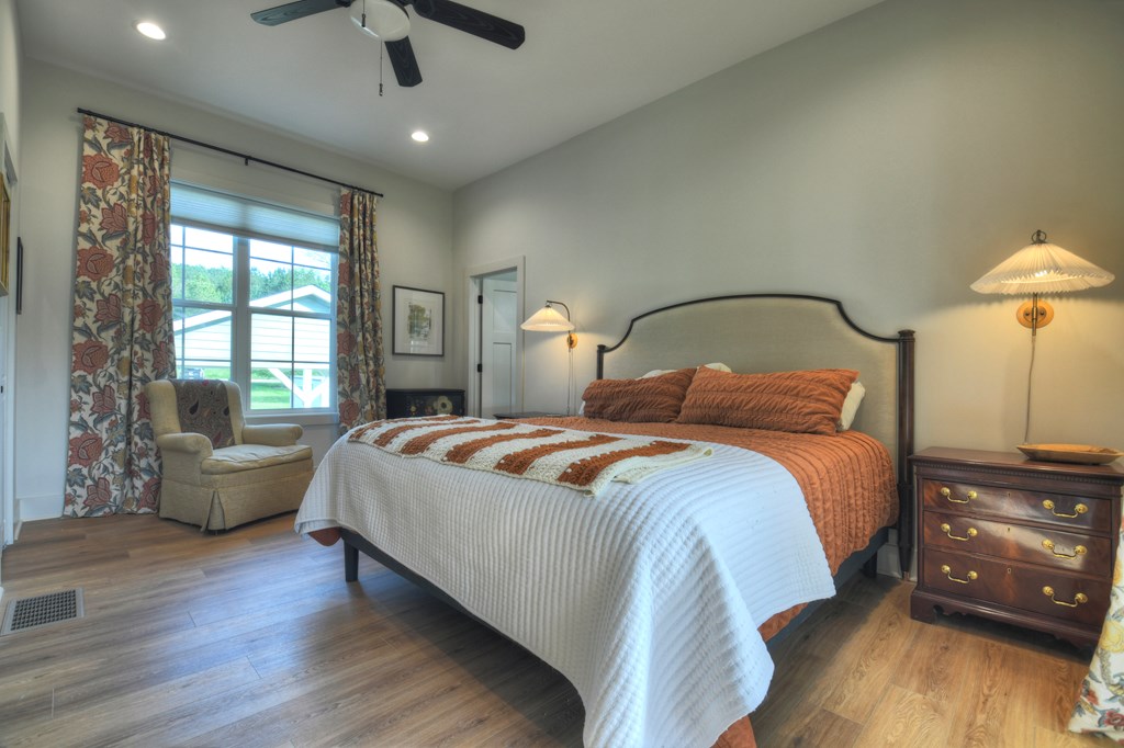 420370 Blue Ridge Residential