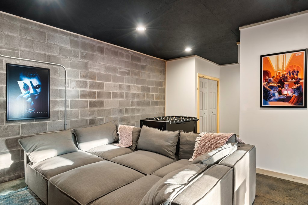 420372 Blue Ridge Residential