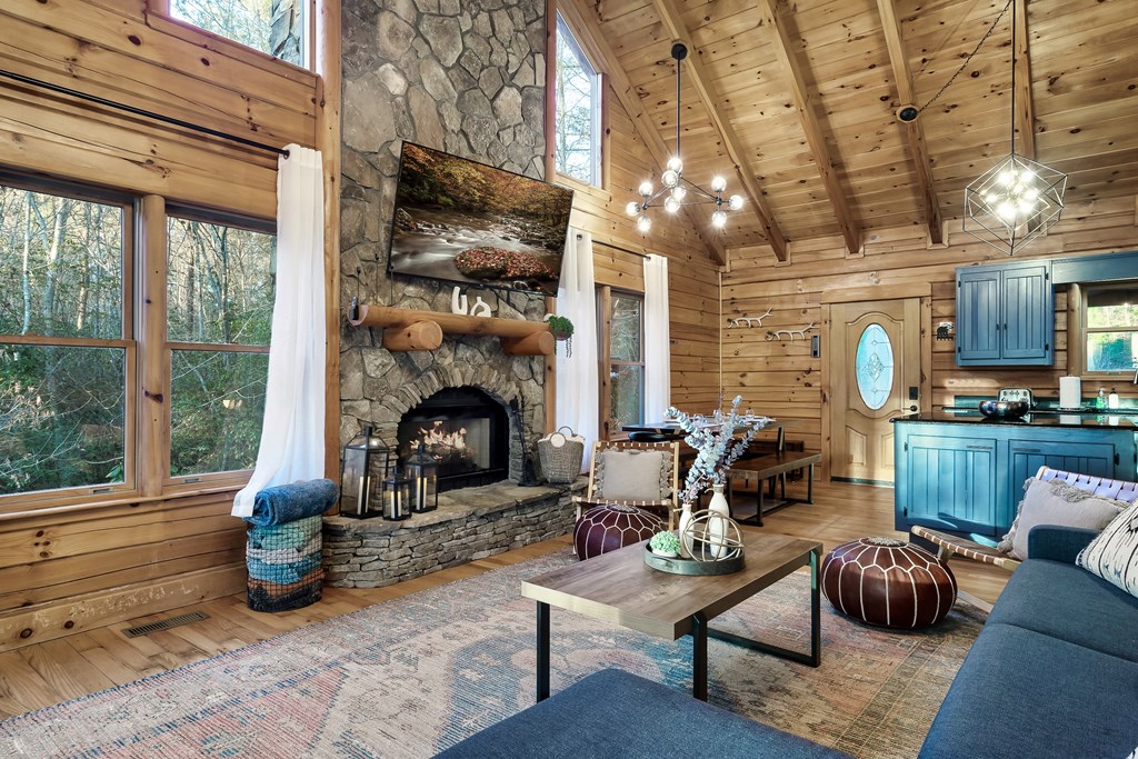 420372 Blue Ridge Residential