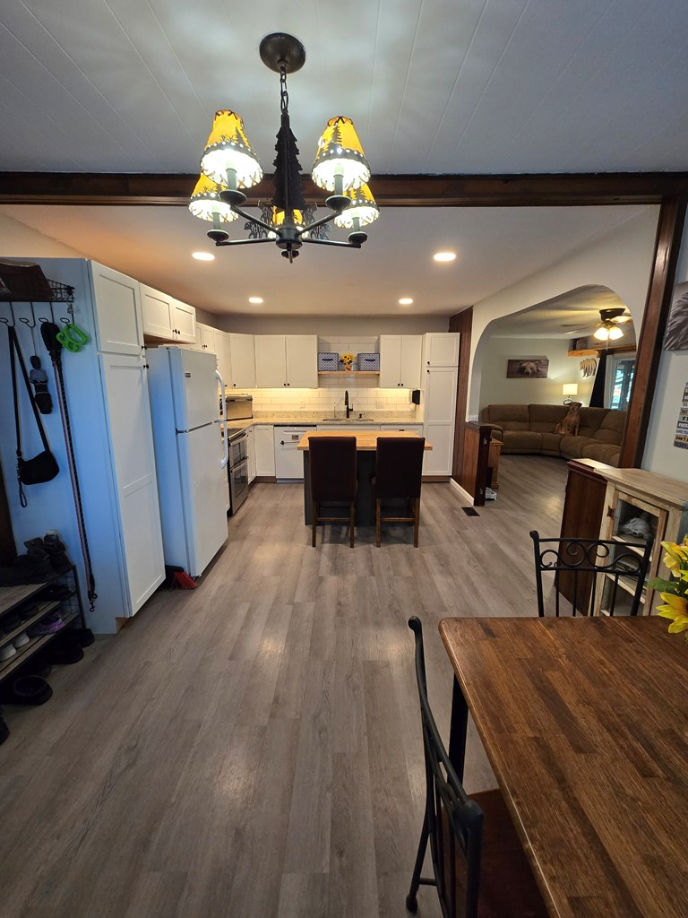 420374 Murphy Residential