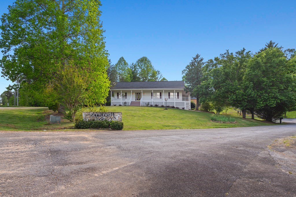 420379 Hiawassee Residential