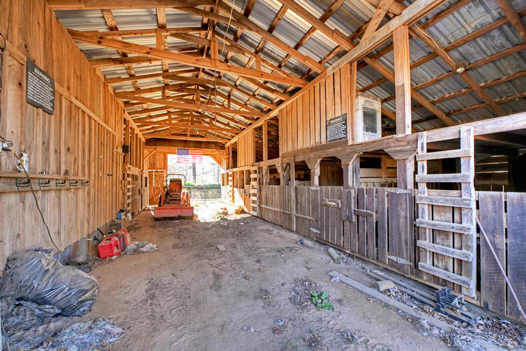 420387 Mineral Bluff Residential