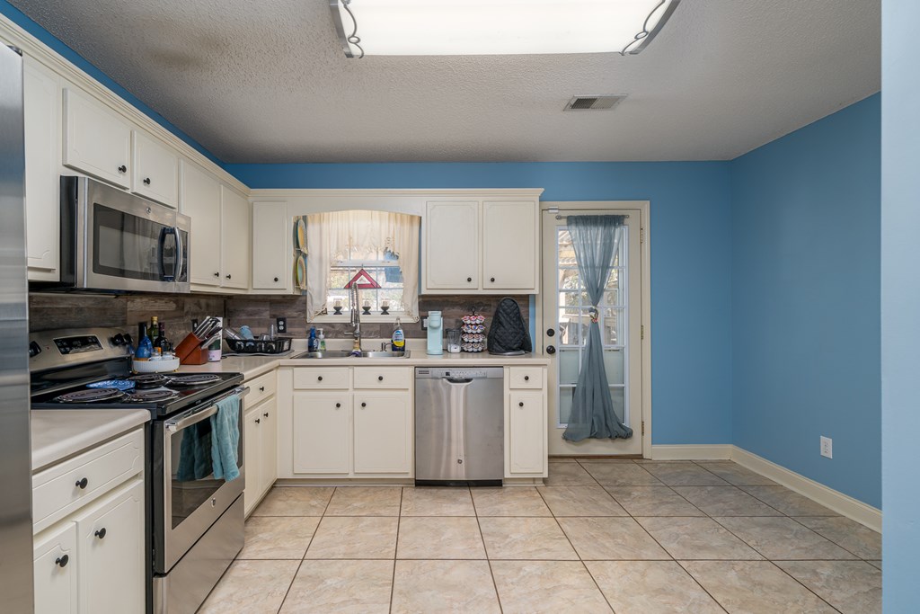 420388 Cartersville Residential