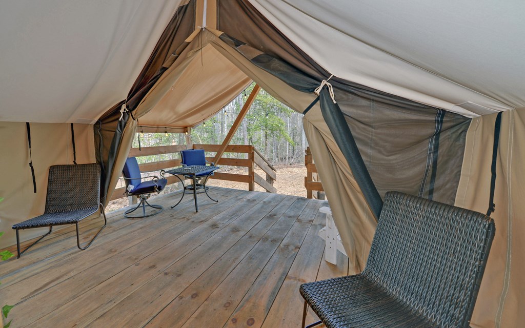 420389 Suches Residential