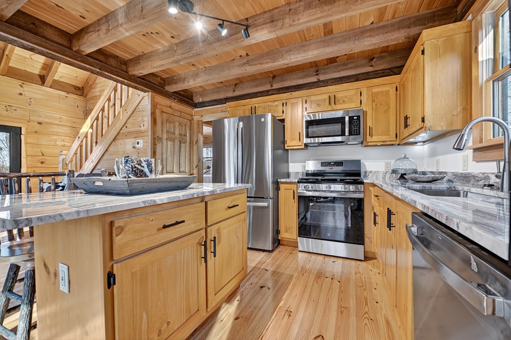 420400 Blue Ridge Residential