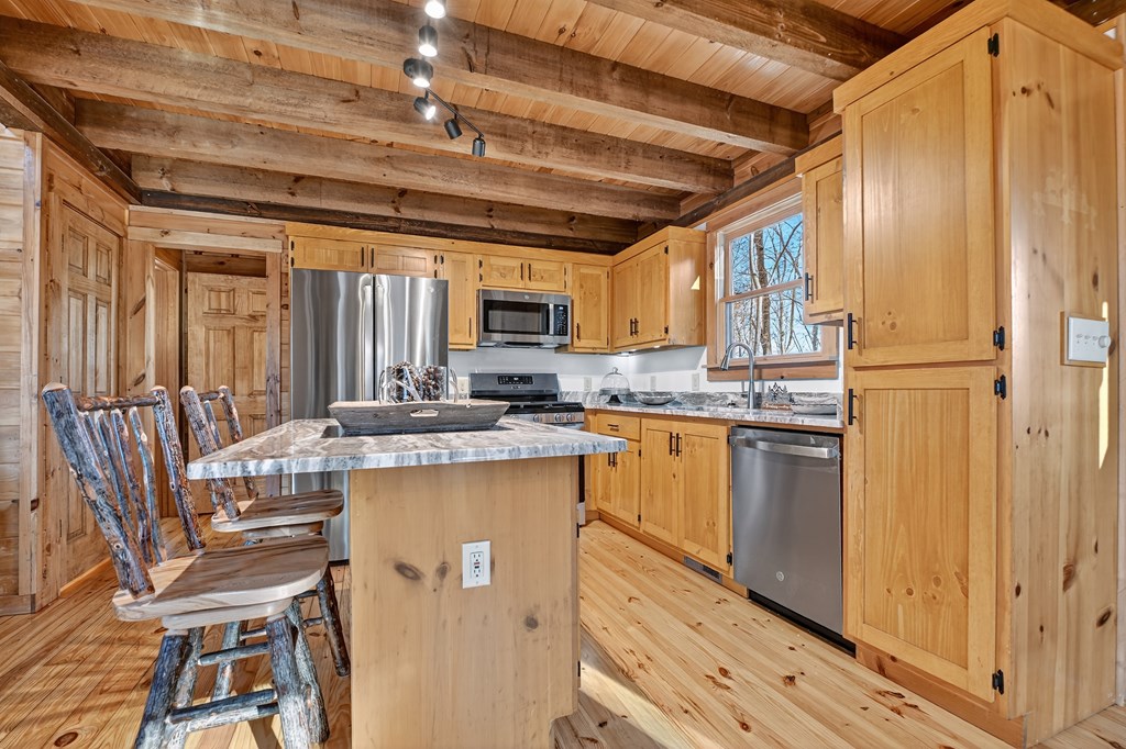 420400 Blue Ridge Residential