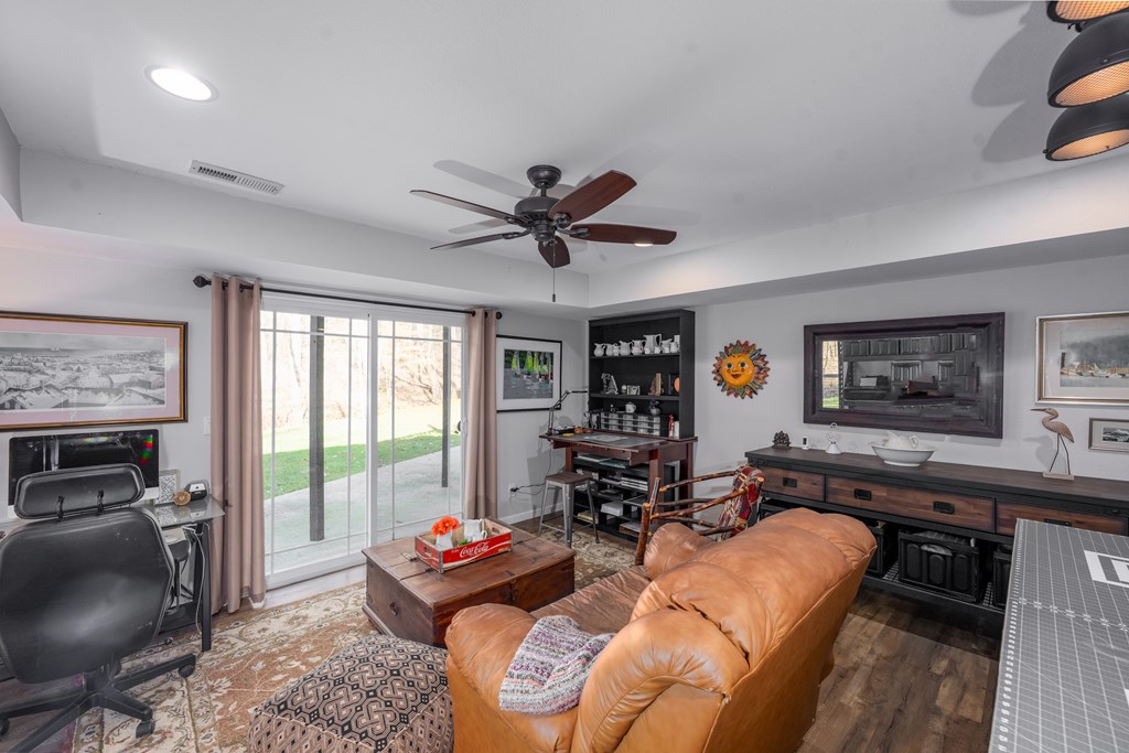 420407 Hayesville Residential