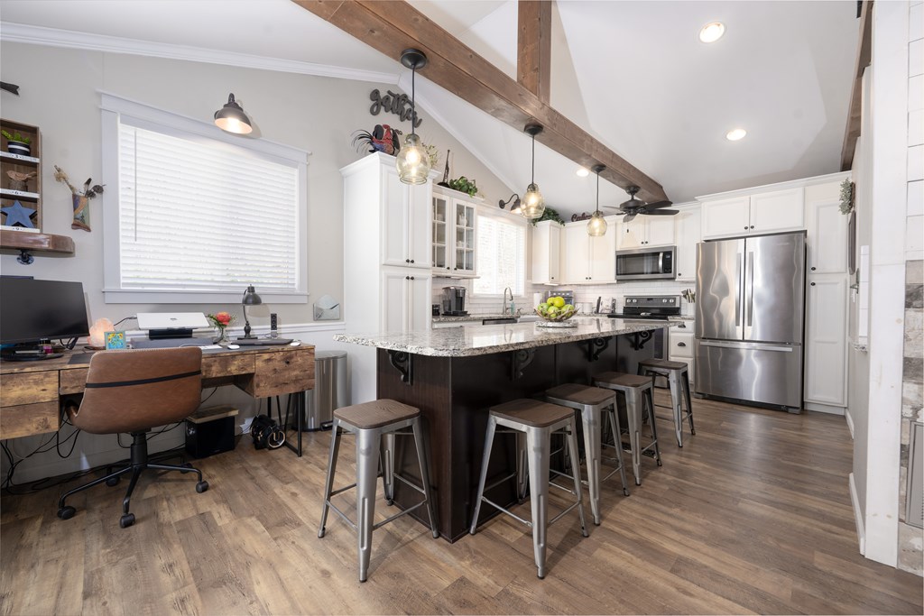 420407 Hayesville Residential