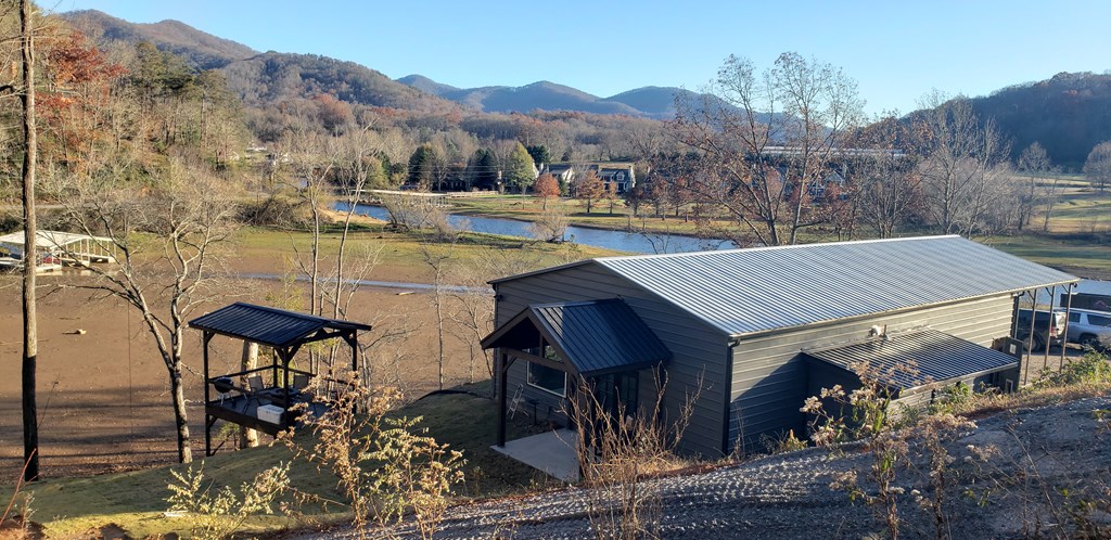 420412 Hiawassee Residential