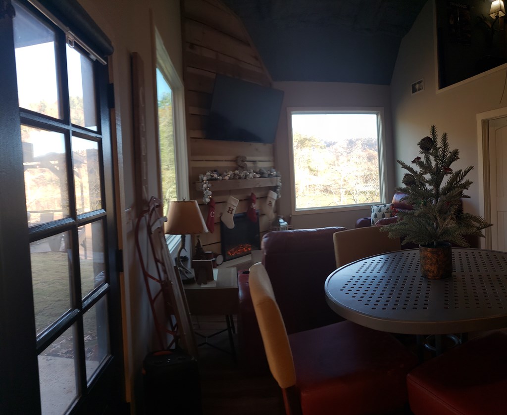 420412 Hiawassee Active