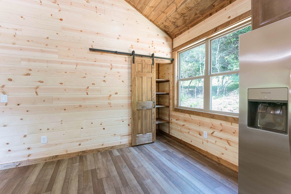 420422 Brasstown Residential