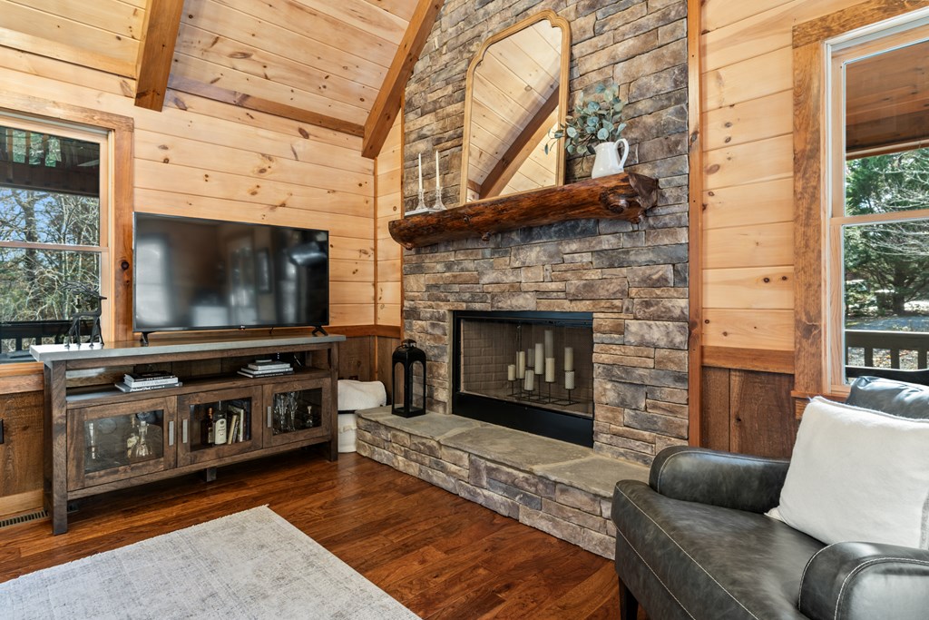 420441 Blue Ridge Residential