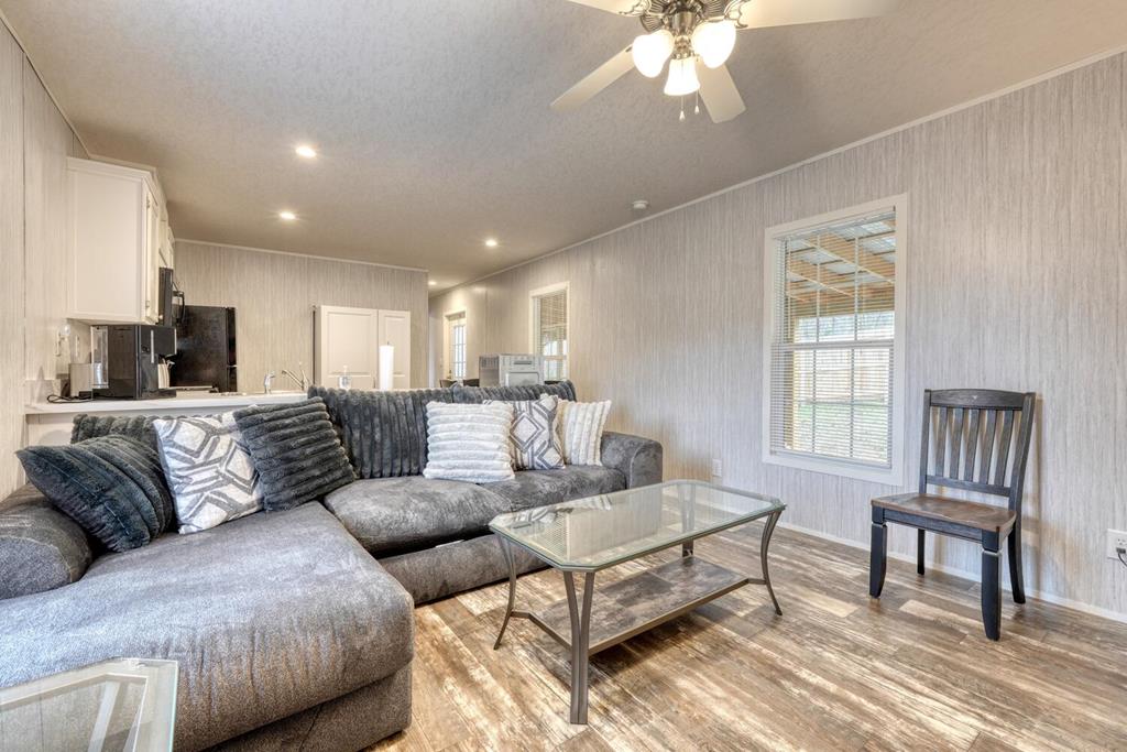 420447 Hayesville Residential