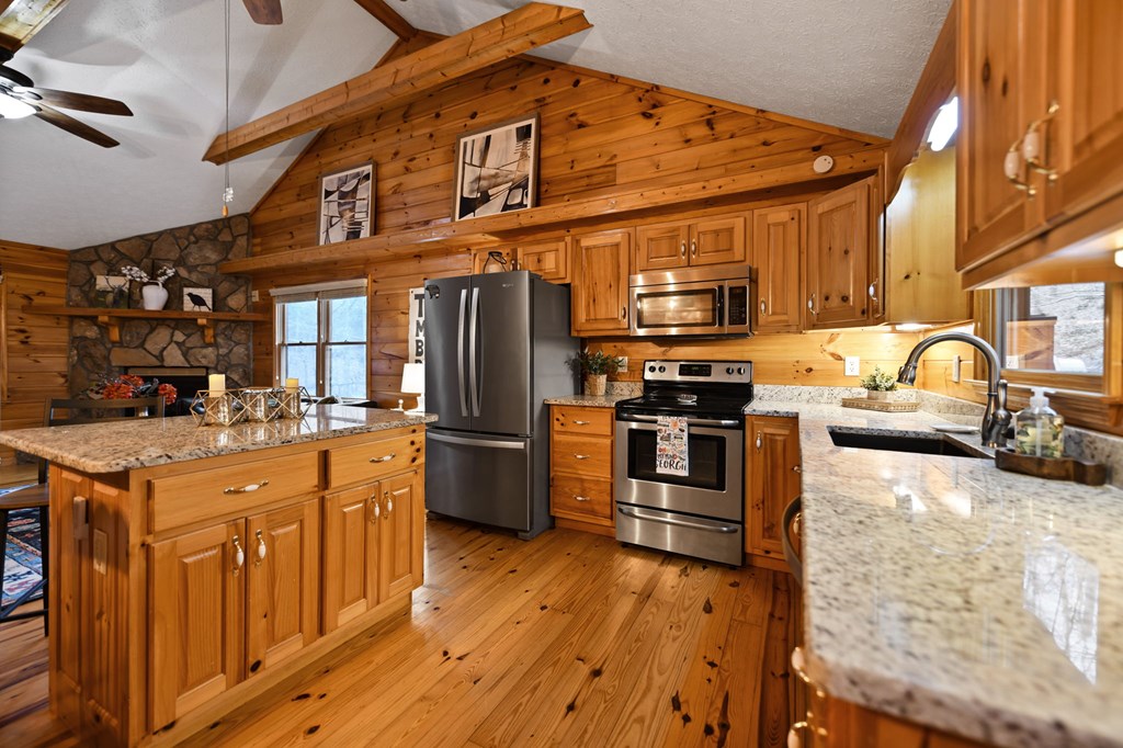 420463 Ellijay Residential