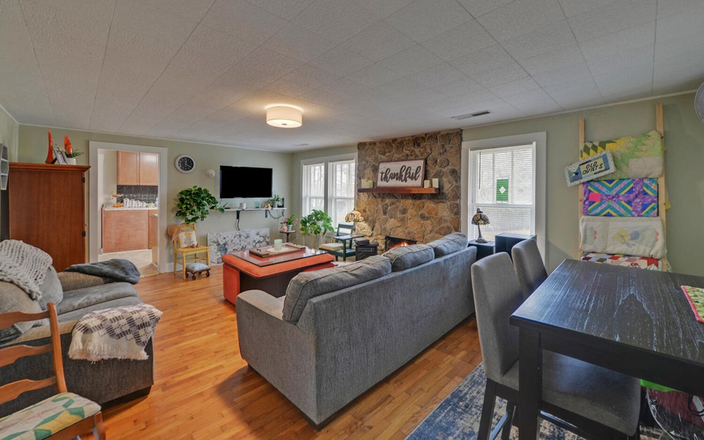 420471 Murphy Residential