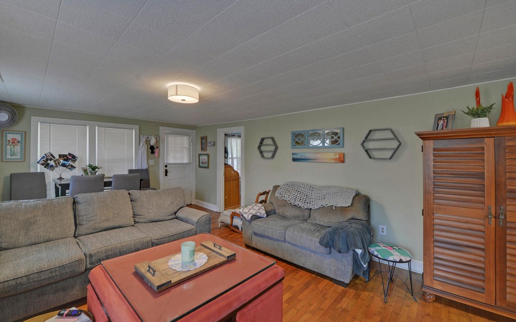 420471 Murphy Residential