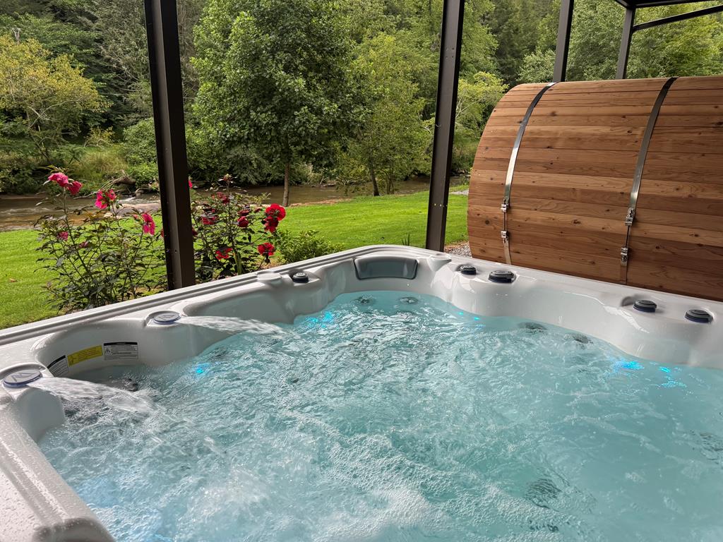 420474 McCaysville Residential