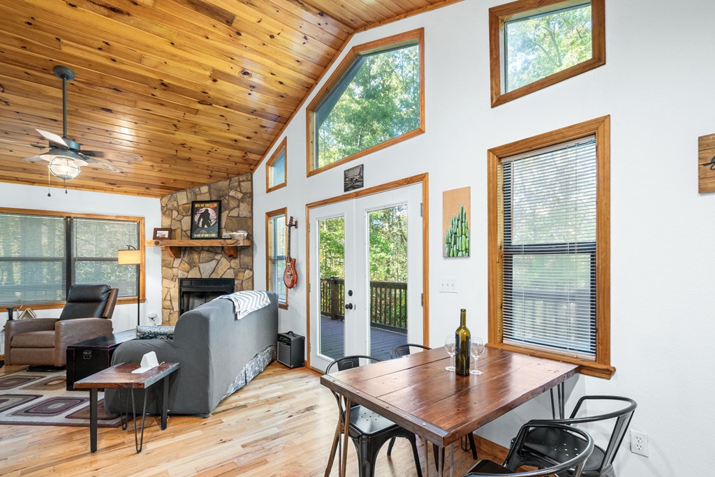 420475 Murphy Residential