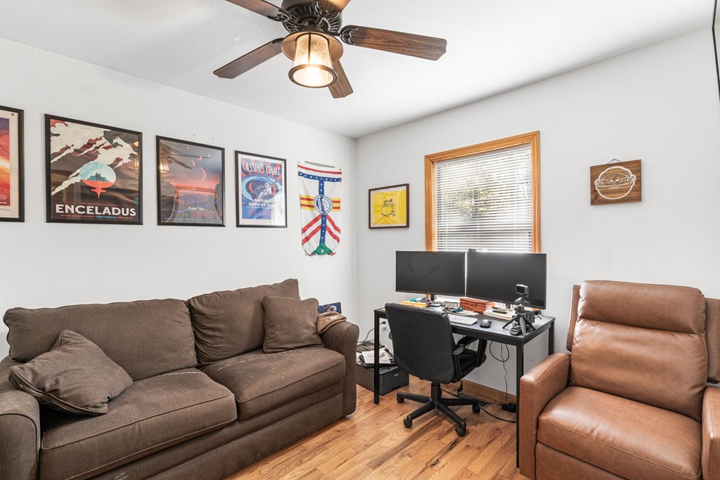 420475 Murphy Residential