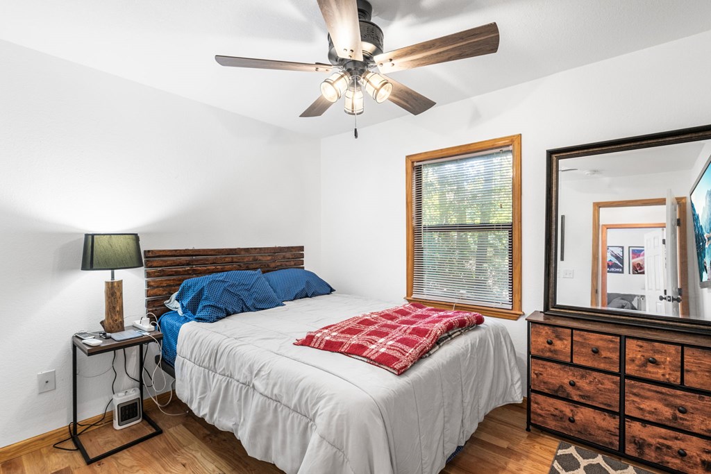 420475 Murphy Residential