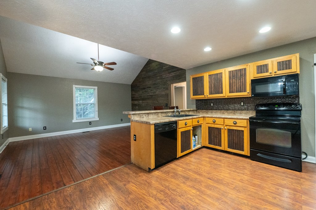 420479 LaFayette Residential