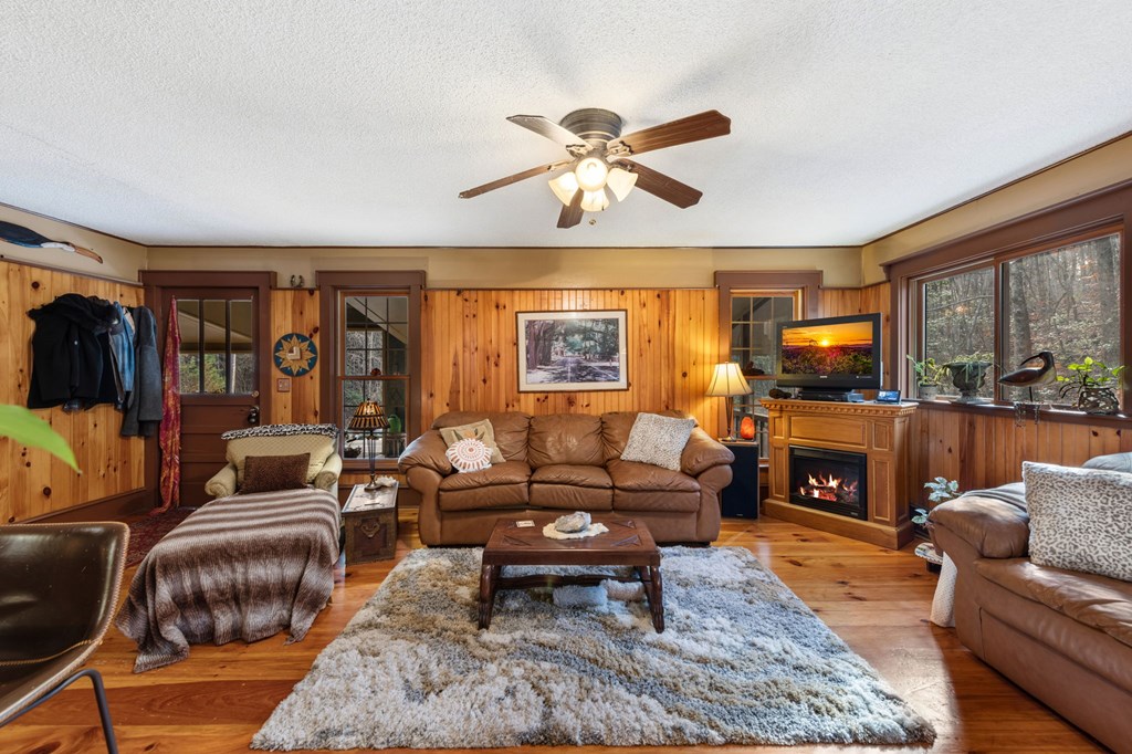 420484 Blue Ridge Residential