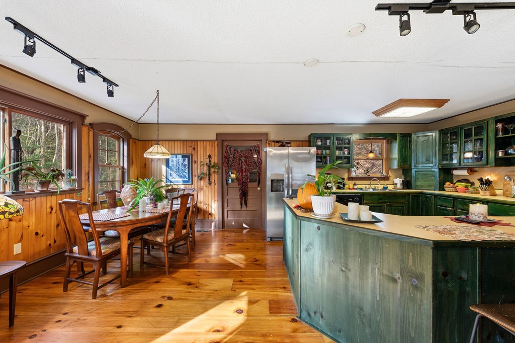 420484 Blue Ridge Residential